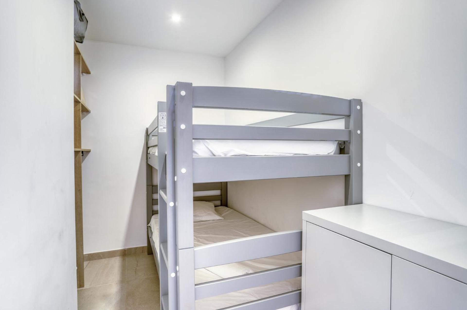 Superbe T4 -vue Mer- Confort Refait A Neuf! *